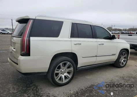 2015 Cadillac Escalade Premium z USA, uszkodzony, nr VIN 1GYS4CKJ2FR283990